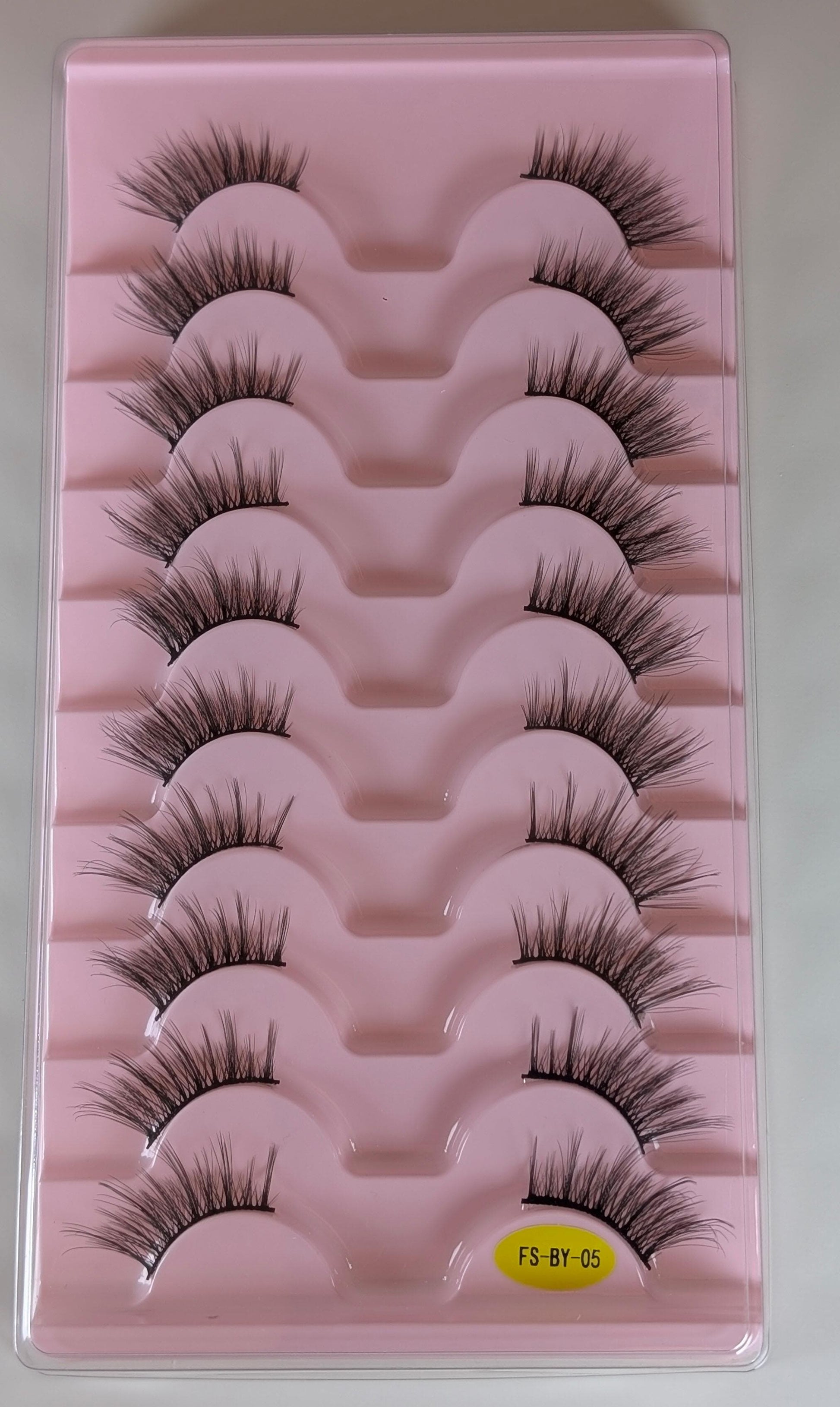 Half lashes natural look 